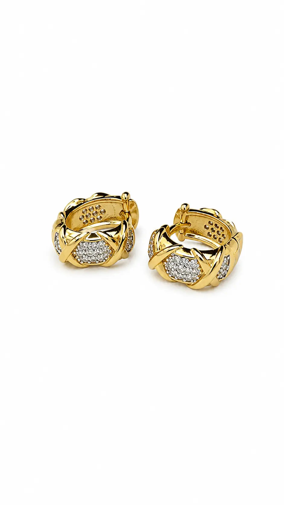ARGOLA DE CLICK COM ZIRCÔNICAS B. OURO 18K
