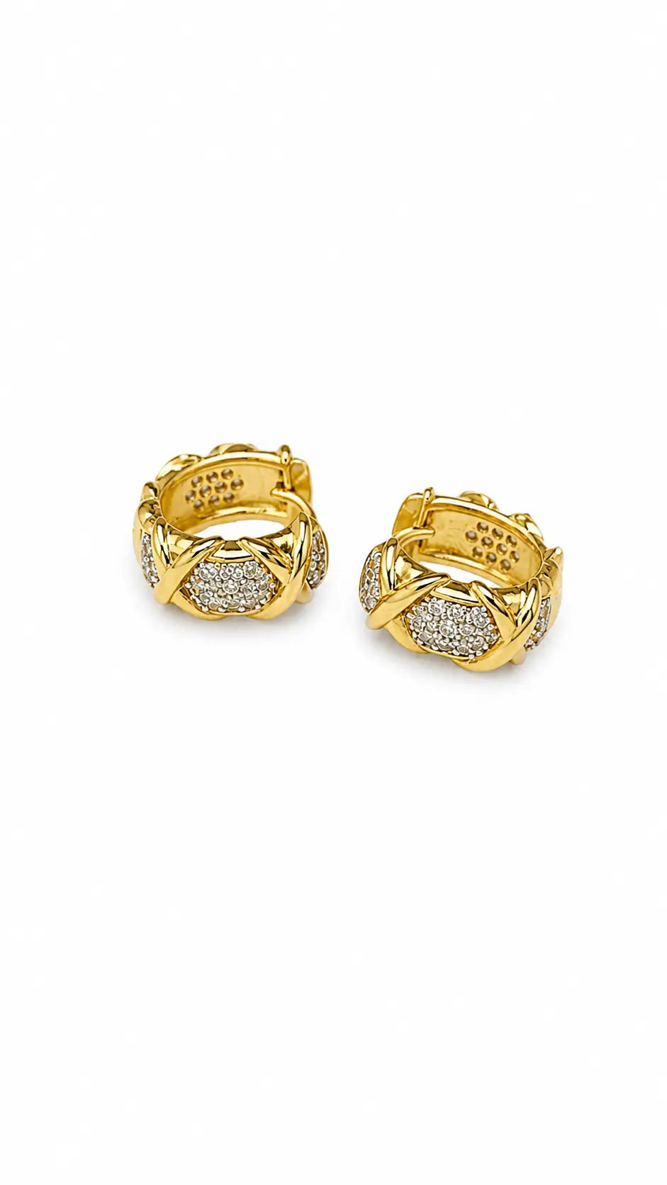ARGOLA DE CLICK COM ZIRCÔNICAS B. OURO 18K