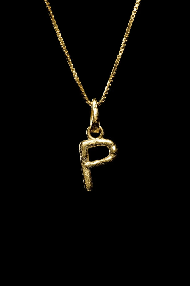 PINGENTE LETRA ORGÂNICO DOURADO
