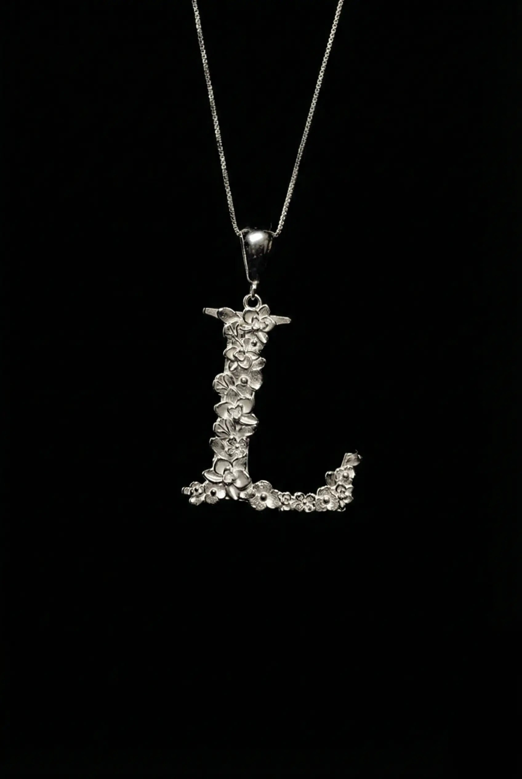 PINGENTE LETRA DESPERTAR PRATA